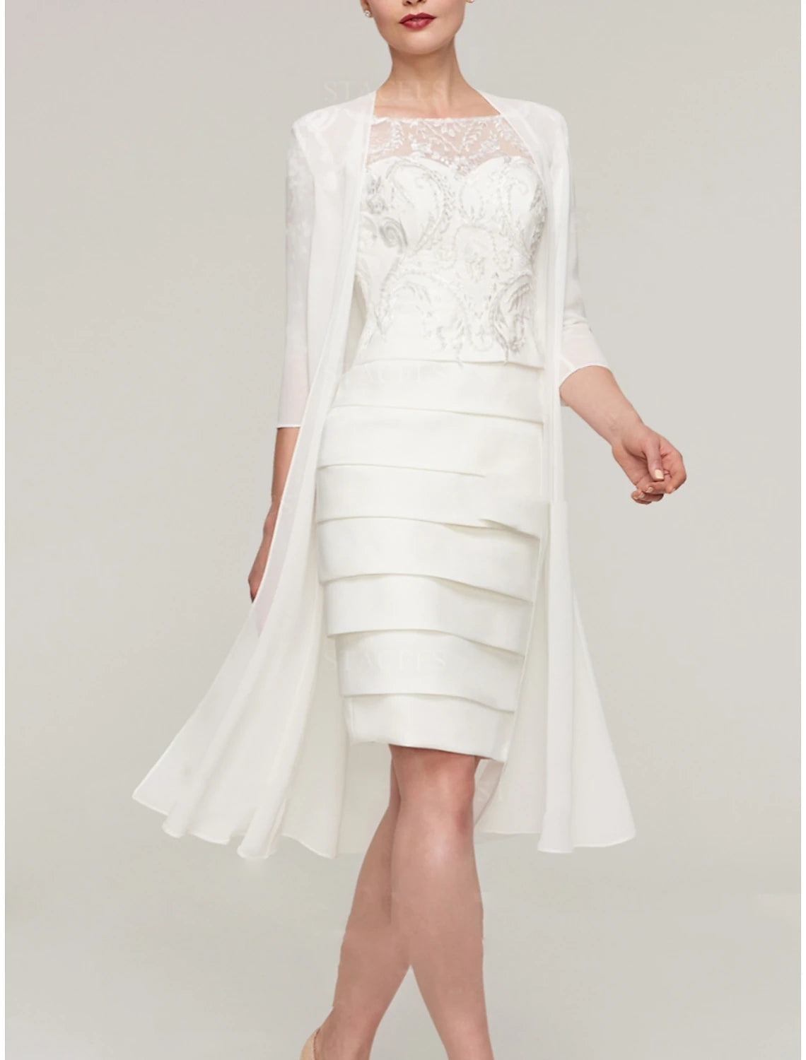 Sheath / Column Mother of the Bride Dress Wedding Guest Elegant Scoop Neck Knee Length Chiffon 3/4 Length Sleeve with Lace Tier Sheath / Column Mother of the Bride Dress Wedding Guest Elegant Scoop Neck Knee Length Chiffon 3/4 Length Sleeve with Lace Tier