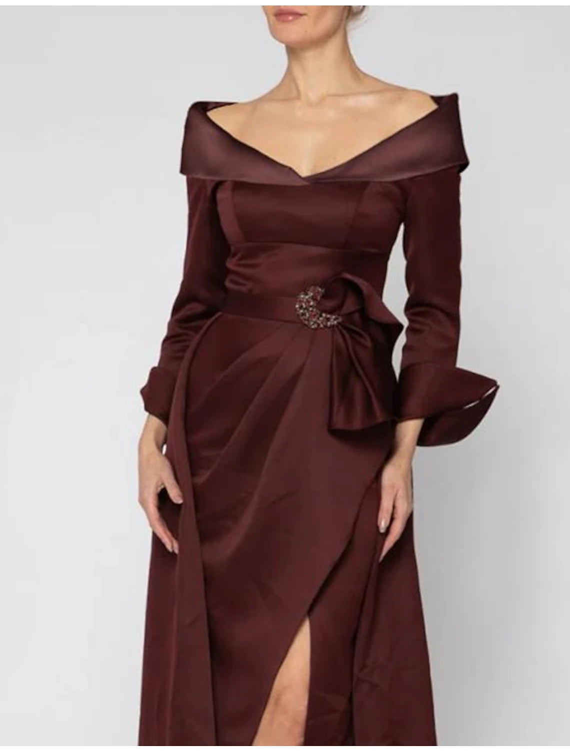 A-Line Mother of the Bride Dress Formal Wedding Guest Party Elegant Off Shoulder Sweep / Brush Train Satin Long Sleeve with Split Front Crystal Brooch Ruching A-Line Mother of the Bride Dress Formal Wedding Guest Party Elegant Off Shoulder Sweep / Brush Train Satin Long Sleeve with Split Front Crystal Brooch Ruching