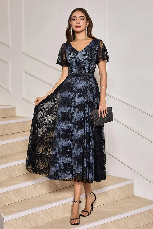 Black A-Line V-neck Short Sleeves Lace Cocktail Dress