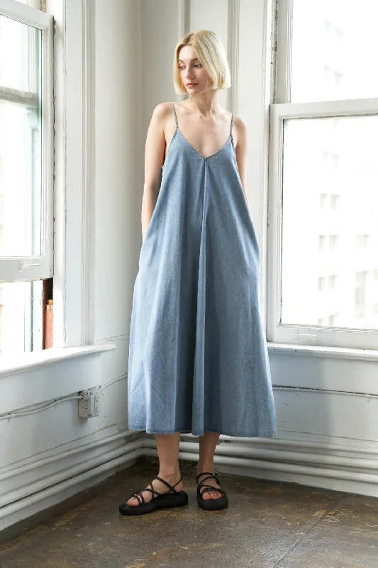 SERENE SYMPHONY DENIM MIDI DRESS Comfortable Ribbed Midi Dress