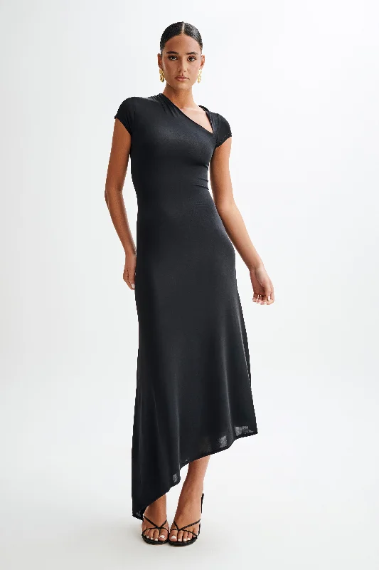 Ilaria Slinky Maxi Dress With Cut Out - Black Elegant Pleated Maxi Dress