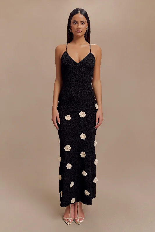 Suki Knit Maxi Dress With Flowers - Black/White Chic Sleeveless Maxi Dress