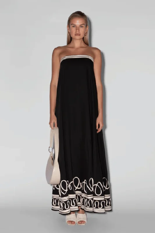 Casella Maxi Dress Noir Elegant Velvet Maxi Dress