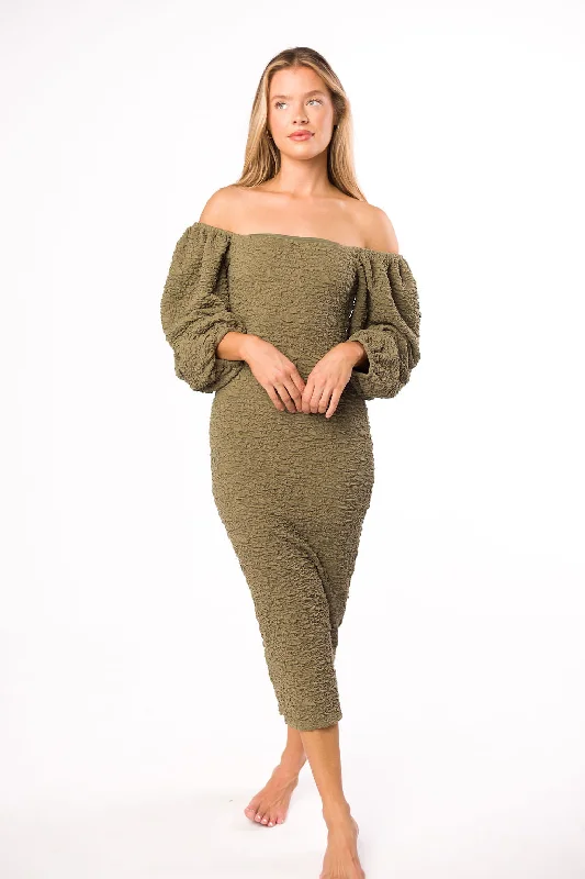 Darcy Square Neck Midi Dress in Green Cozy Wide Strap Midi Dress