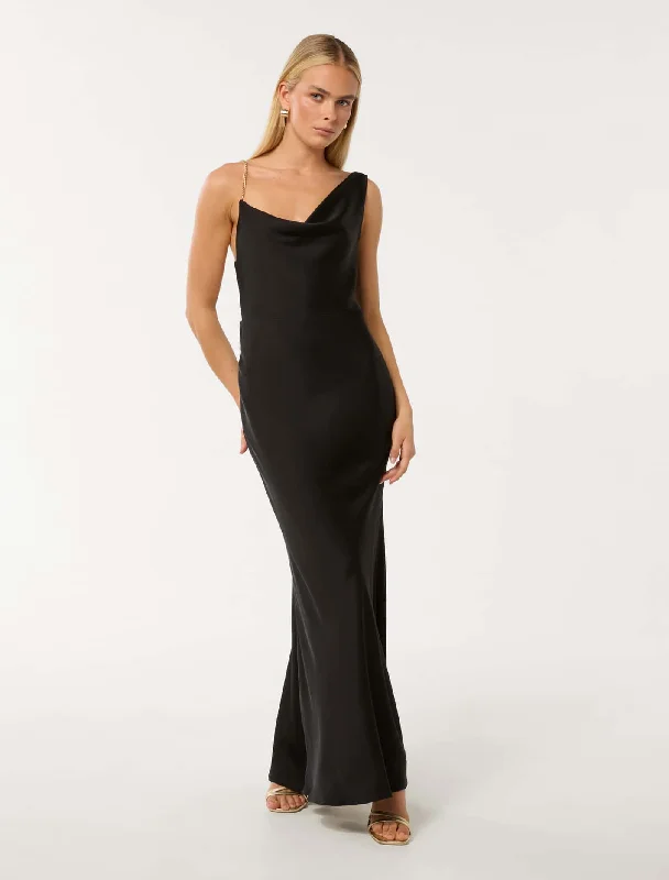 Louisa Chain Detail Maxi Dress Fashionable Off-Shoulder Maxi Dress