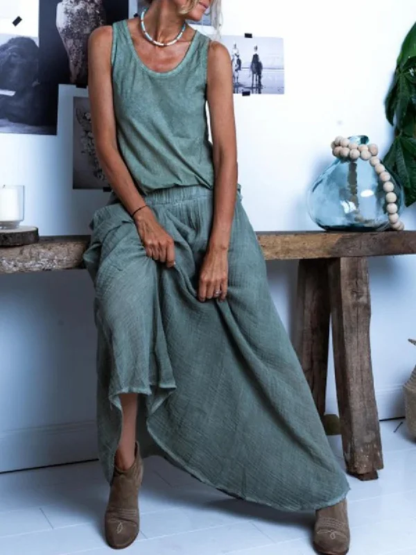 Round Neck Cotton Solid Sleeveless Maxi Dress Comfortable Plunging Neckline Maxi Dress