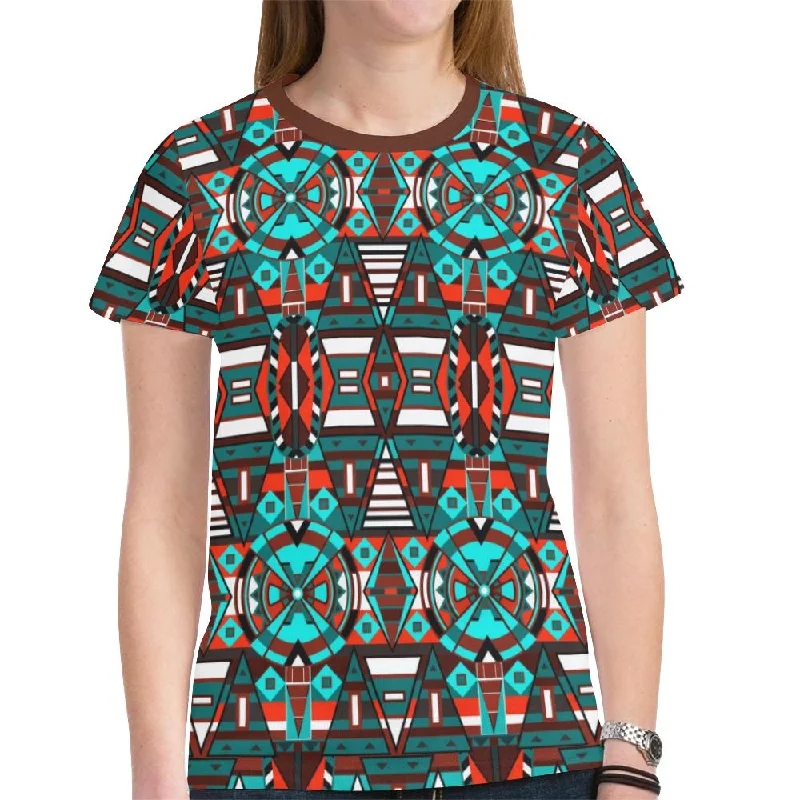Captive Winter T-shirt for Women Asymmetrical Pockets Print