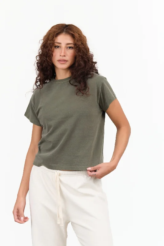 Hi'aka T-Shirt in Pigment Grape Leaf Zippered Front Buttoned Front Snap Front