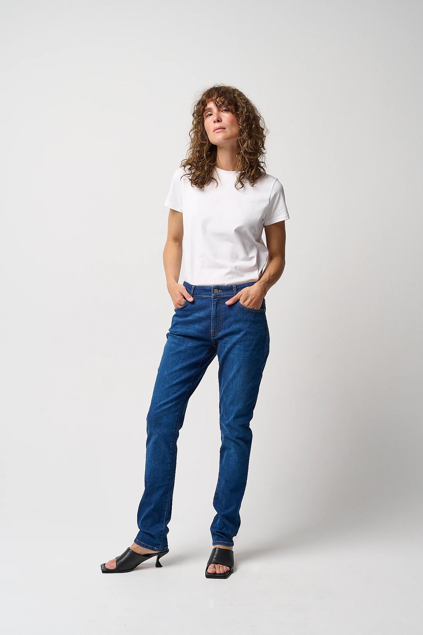 Pieszak PD Helene Jeans SWAN Wash Exclusive Osaka Fashionable Mom Jeans