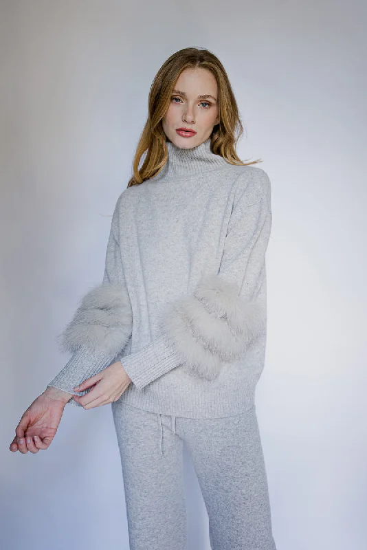 Belgravia Cashmere Sweater With Fur Detail - Grey Wool Fabric Cashmere Fabric Tweed Fabric Belgravia Cashmere Sweater With Fur Detail - Grey Wool Fabric Cashmere Fabric Tweed Fabric