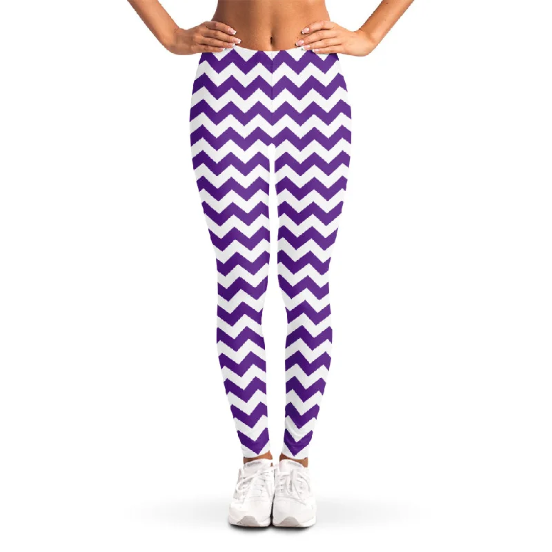 Purple And White Chevron Pattern Print Women's Leggings Cozy Reflective Detail Leggings Purple And White Chevron Pattern Print Women's Leggings Cozy Reflective Detail Leggings