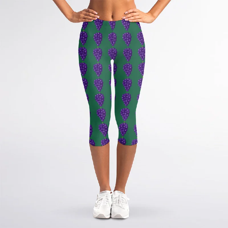 Purple Grape Pattern Print Women's Capri Leggings Stylish Athletic Wear Leggings