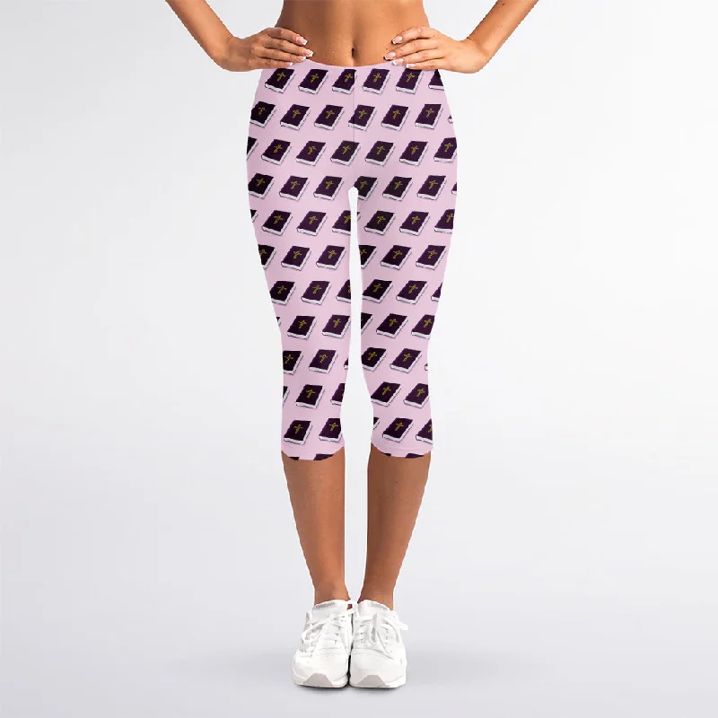 Purple Holy Bible Pattern Print Women's Capri Leggings Comfortable Slip-On Leggings