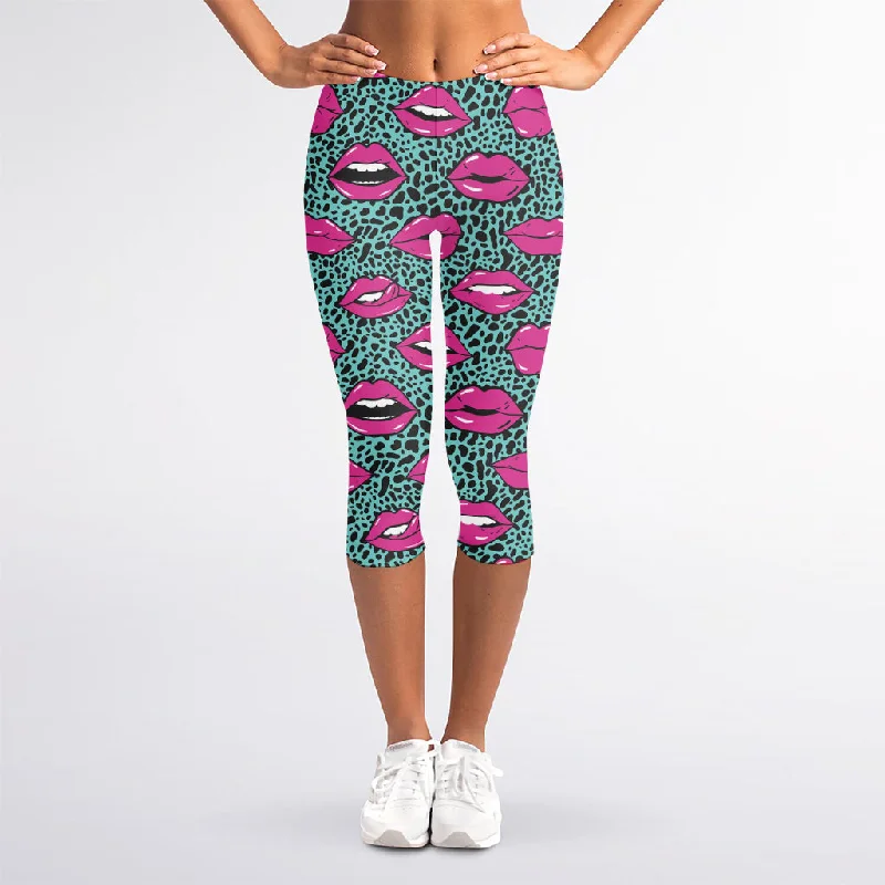 Purple Lips Pattern Print Women's Capri Leggings Stylish Patterned Active Leggings