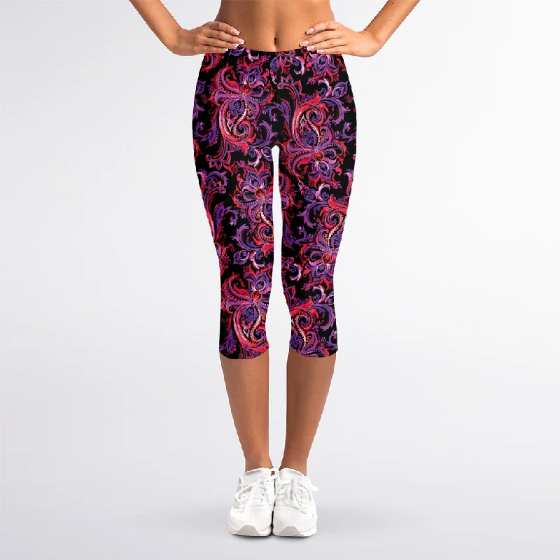 Purple Paisley Pattern Print Women's Capri Leggings Trendy Activewear Leggings