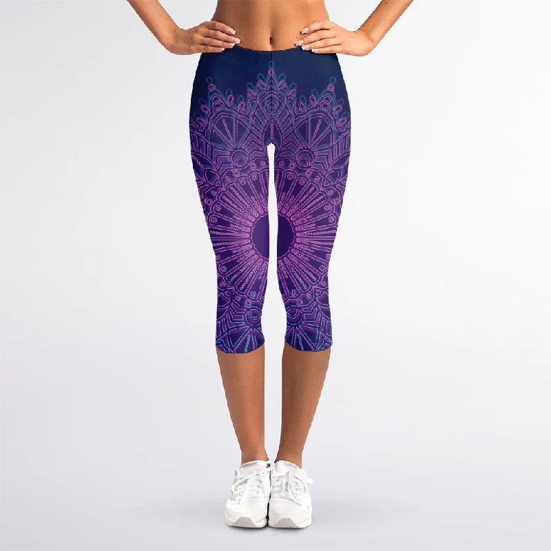 Purple Trippy Mandala Print Women's Capri Leggings Comfortable Slip-On Compression Leggings