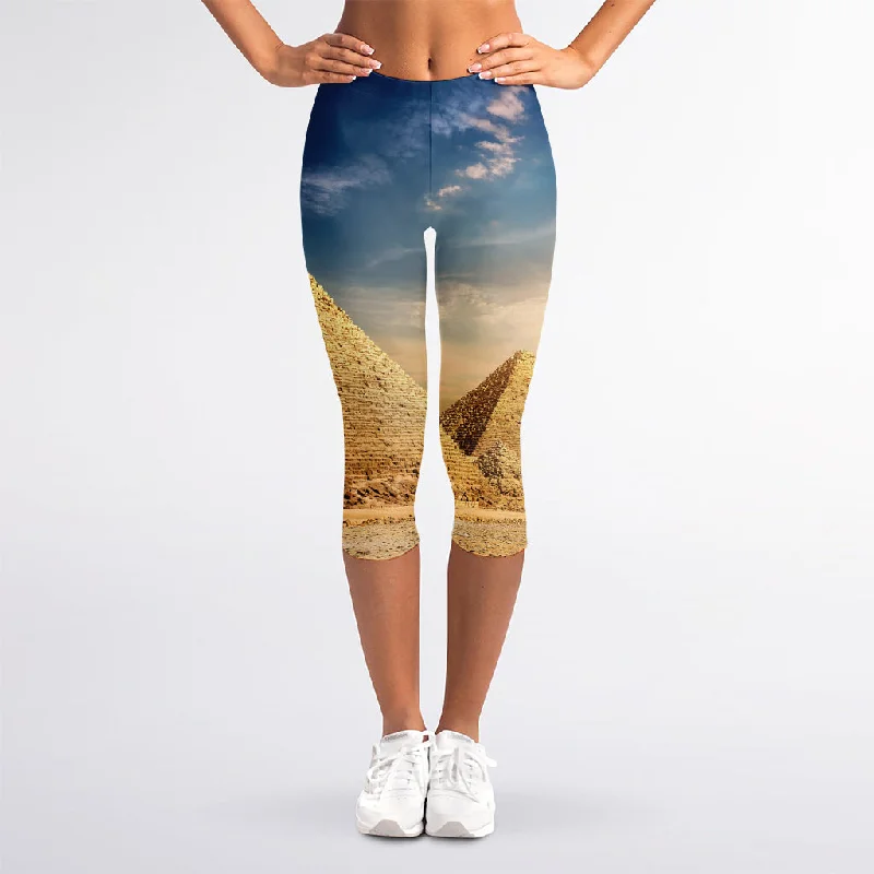 Pyramid Sunset Print Women's Capri Leggings Fashionable Embroidered Detail Leggings