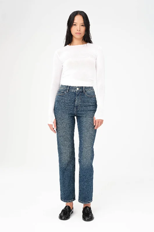 ASE - STRAIGHT JEANS | STREETWISE Fashionable Mom Jeans