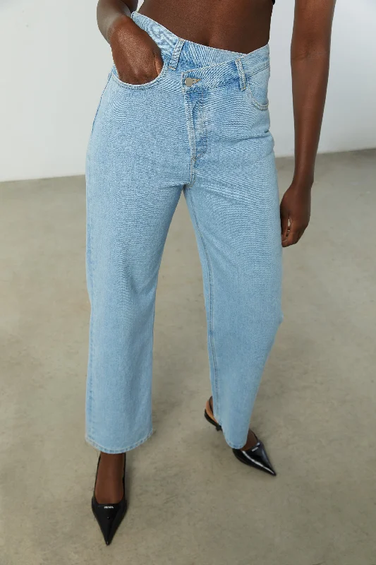 CROSSFRONT JEANS Fashionable Distressed Jeans