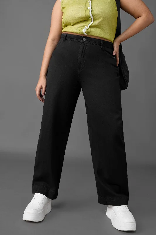 Curve Pitch Black Straight Legged Jeans Comfortable Zip-Up Skinny Jeans