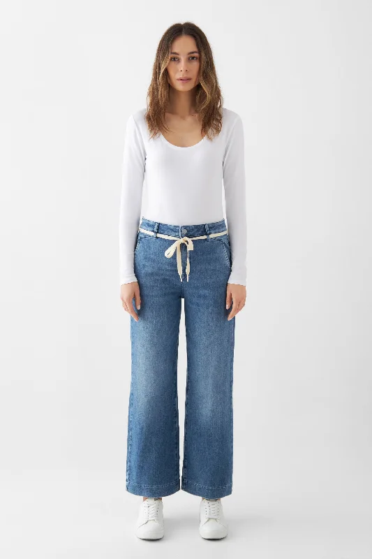 Dew Cropped Jeans Medium Denim Casual Straight-Leg Jeans