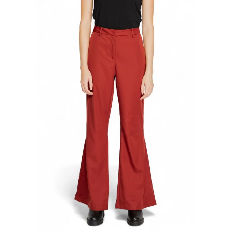 Red Polyester Jeans & Pant Trendy Layered Pocket Jeans