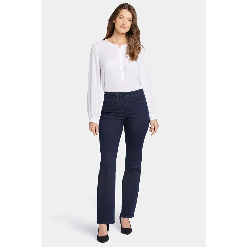 Blue Rinse Wash Slim Flare Jeans Fashionable Straight Cut Jeans