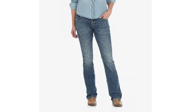 Wrangler Women's Retro Mae Jeans Chic Vintage-Inspired Denim Jeans